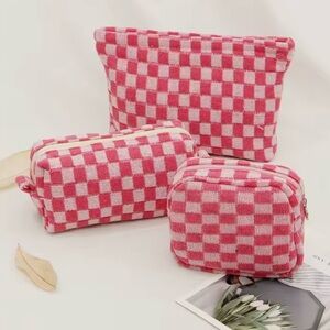 Pink Checkered Cosmetic Bag Set